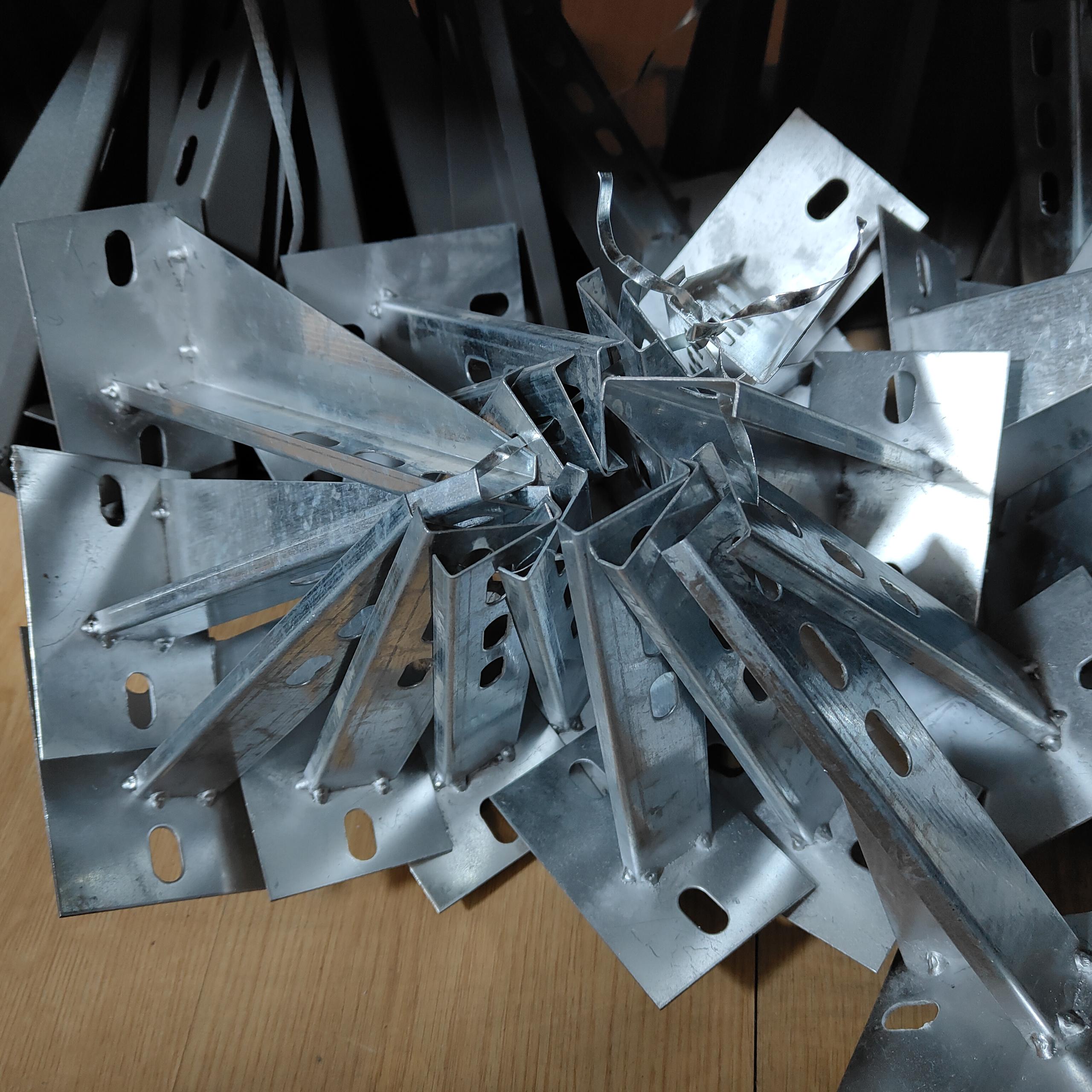 山東電纜橋架支架